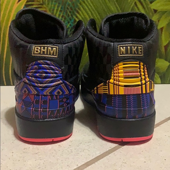 Jordan Air 2 Retro BHM (GS)  Y7 - Picture 2 of 7